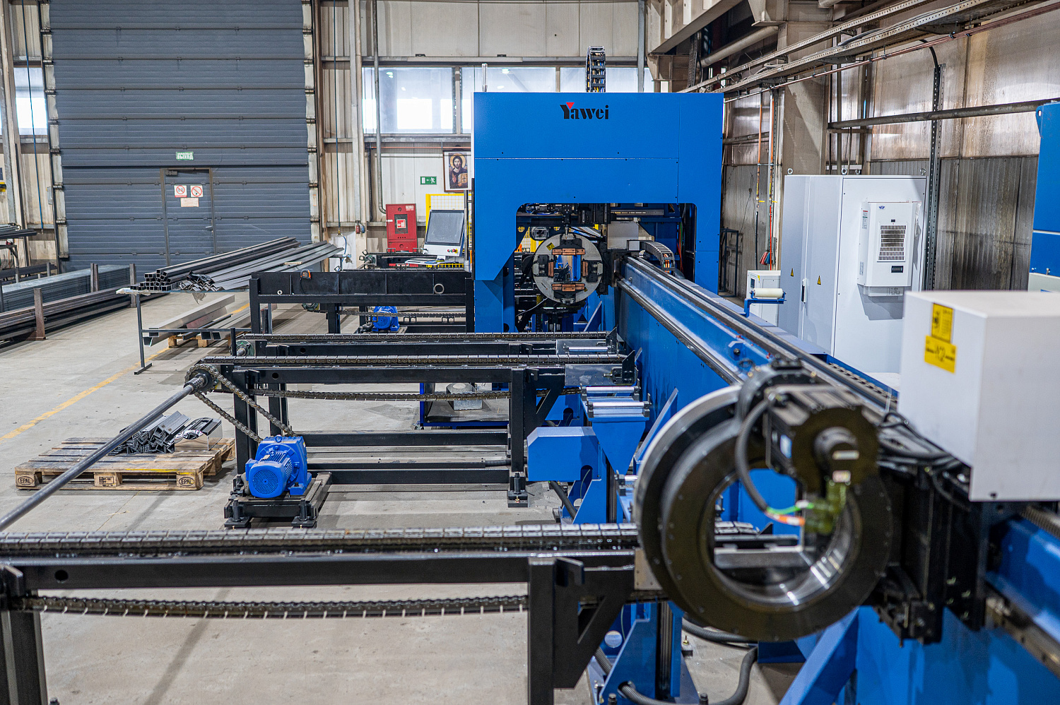 Мощная лазерная труборезная установка для производства металлоконструкций в Минске